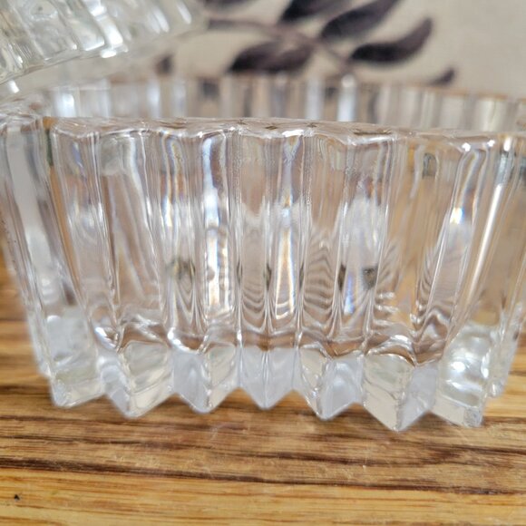 Mikasa Japan Diamond Fire Pattern Crystal Lidded Dish - Picture 5 of 6